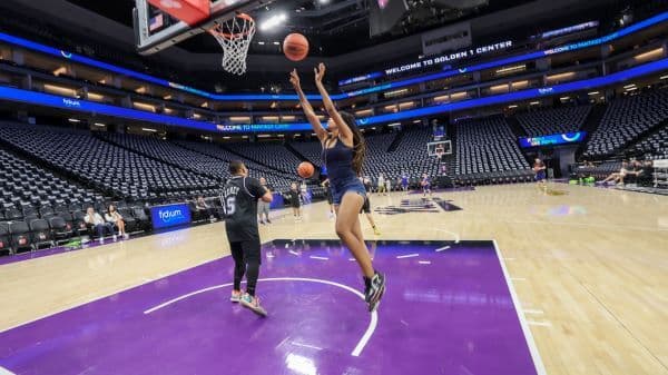 She shoots, she scores, Feels like Fidium at the Sacramento Kings Fantasy Camp.