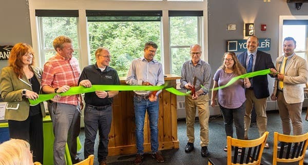 So VT CUD ribbon cutting